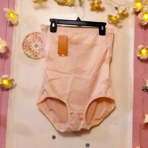 Werena (L) Tummy Control Hip-lift Shapewear